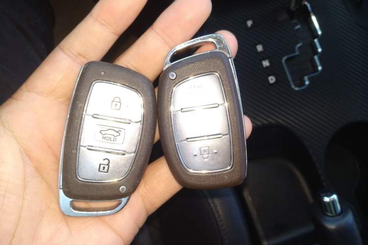 Used Hyundai ix35 2013 2.0L Automatic Two-Wheel Drive Smart GLS China IV Standard
