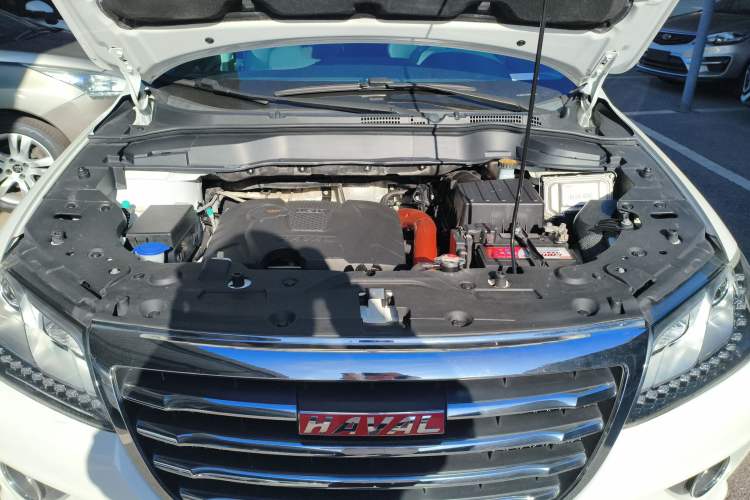 Used Haval H2 2017 Red-Label 1.5T Manual Two-Wheel Drive Luxury Model
