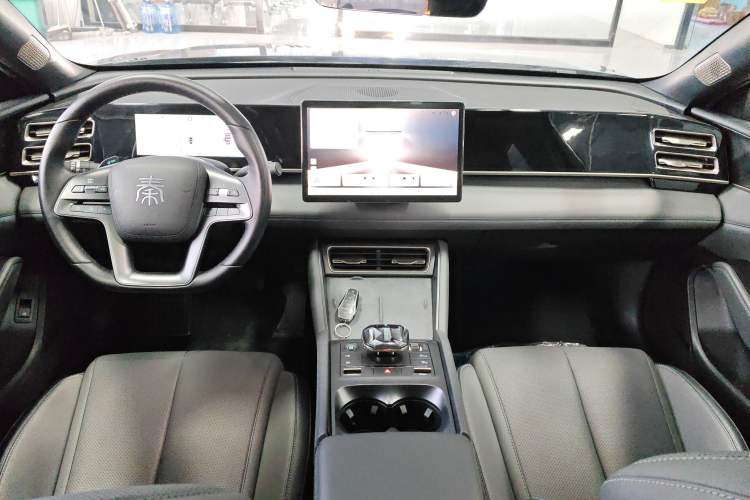 Used BYD Qin L 2025 DM-i Smart Drive 120KM Superior Model