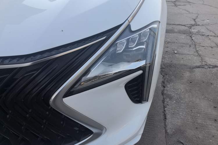 Used FORTHING Yacht 2022 1.5T DCT Chasing-the-Waves Edition