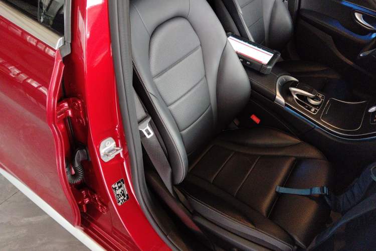 Used Mercedes-Benz C-Class 2017 Restyled C 180 L Fashion Edition Sport Version