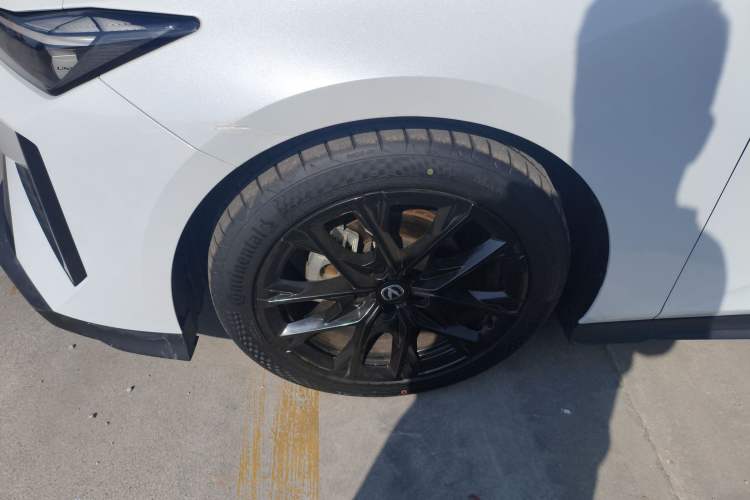 Used Changan UNI-V 2024 1.5T Luxury Edition
