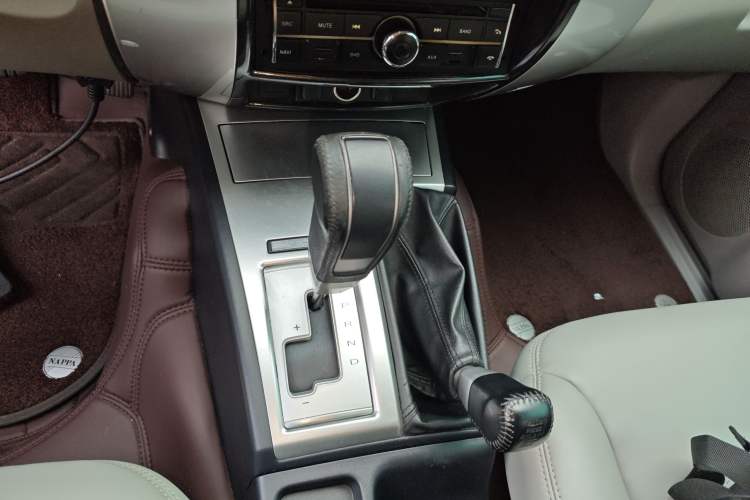 Used Mitsubishi Pajero Sport 2013 3.0L Automatic 4x4 Executive Edition
