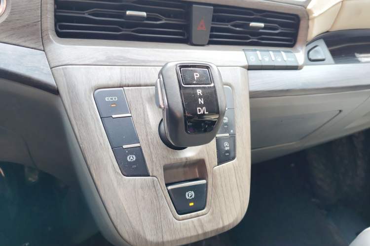 Used Ford Tourneo Custom 2023 2.0T Automatic Prestige Edition