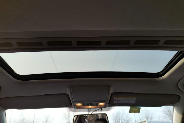 Used Volkswagen Lavida 2015 1.6L Automatic Comfort Edition
