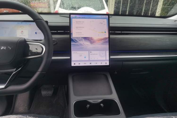 Used Chery Tiggo 7 C-DM 2025 1.5T 120KM Luxury Trim
