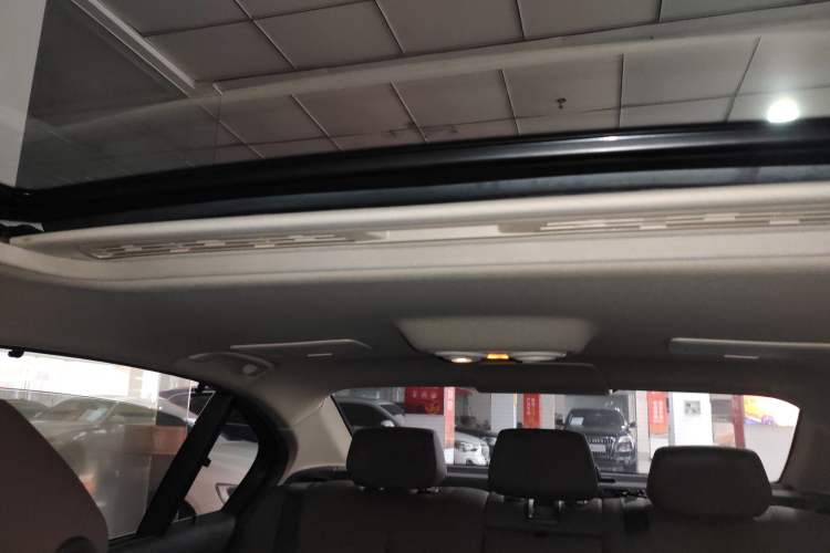 Used BMW 3 Series 2019 320Li Fashion Model
