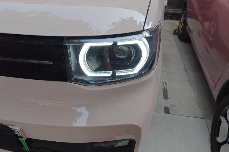 Used Wuling Hongguang MINIEV 2022 Macaron Premium Model – Lithium Iron Phosphate
