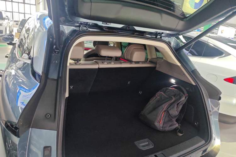 Used Zeekr 7X 2025 75 kWh Rear-Wheel Drive Intelligent Driving Version
