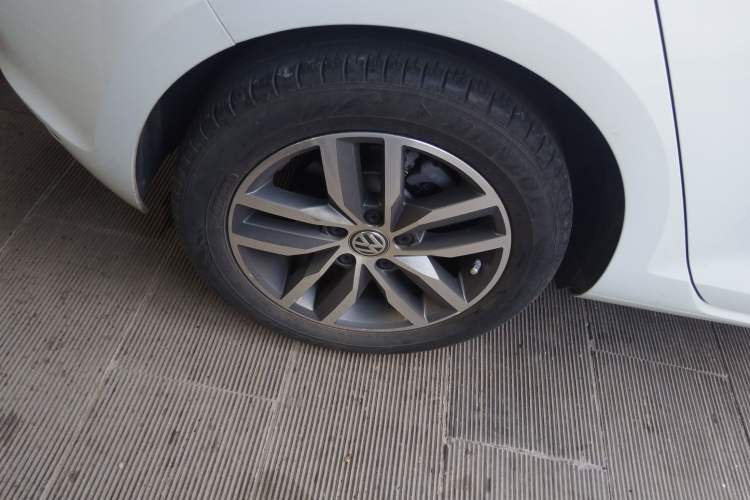 Used Volkswagen Golf 2016 230TSI Automatic Luxury Version
