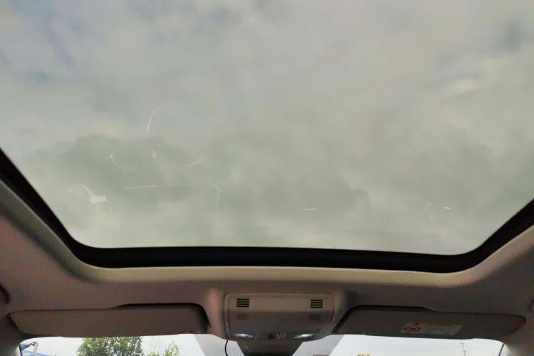 Used Volkswagen Tharu 2023 300TSI Two-Wheel-Drive Moonlight Edition
