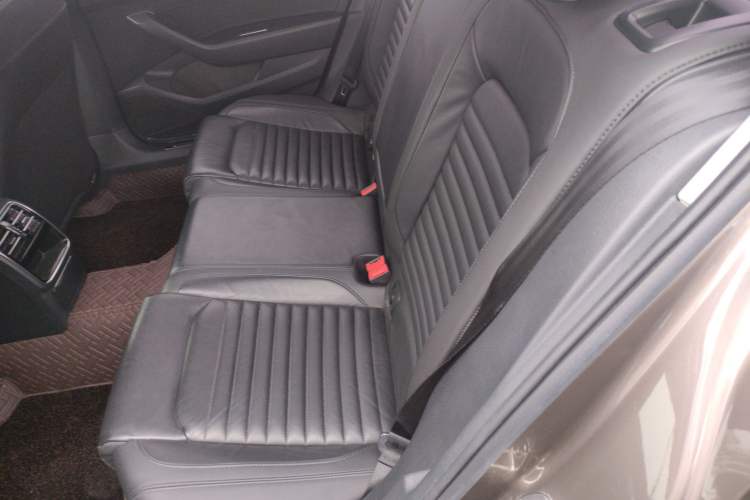 Used Volkswagen Magotan 2019 280TSI DSG Comfort Model China VI Standard
