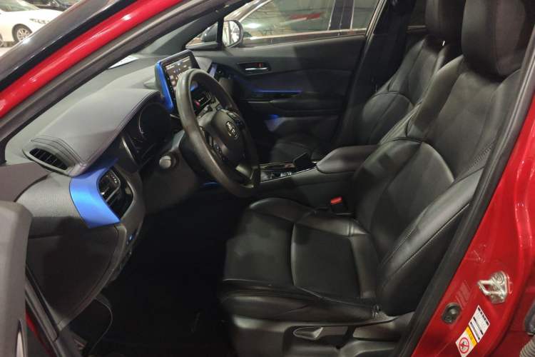 Used Toyota C-HR 2018 2.0L Leading with Sunroof China VI Standard