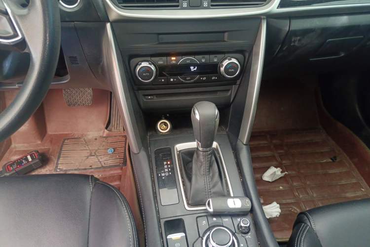 Used Mazda CX-4 2018 2.0L Automatic Two-Wheel Drive Blue Sky Exploration Version China V Standard
