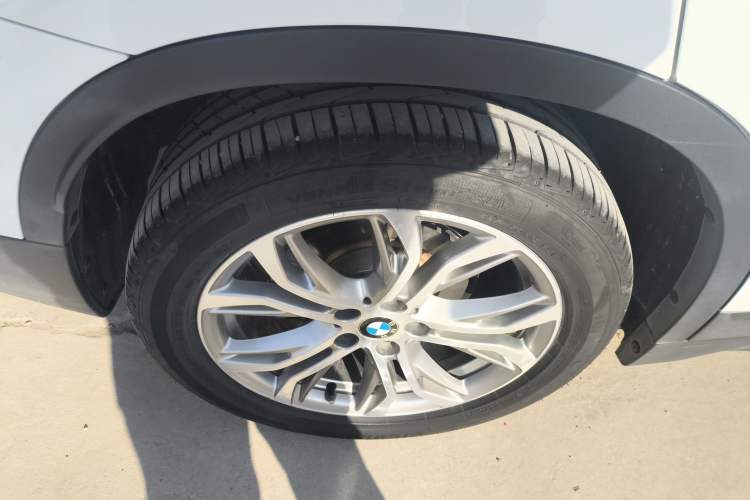 Used BMW X1 2019 sDrive20Li Leading Model
