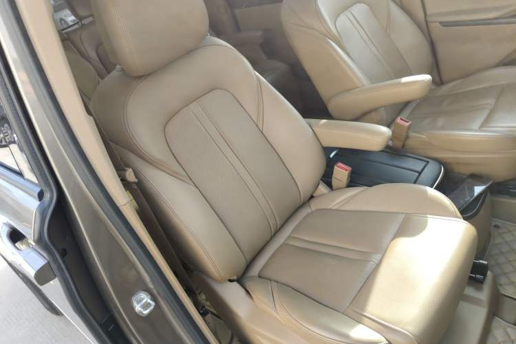 Used Buick GL8 2021 ES Land Cruiser 653T Flagship Model
