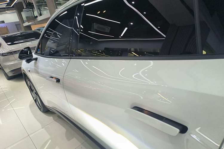 Used ONVO L60 2024 60 kWh Rear-Drive Version