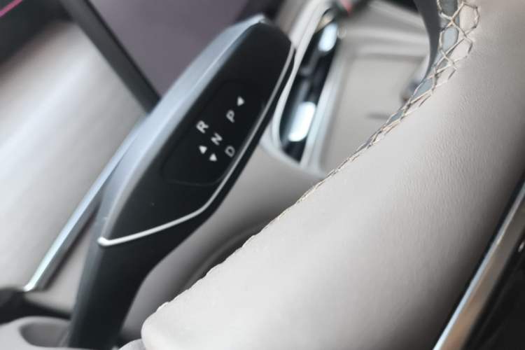 Used Chery Tiggo 8 PLUS 2025 290TGDI DCT Prestige 5-Seater
