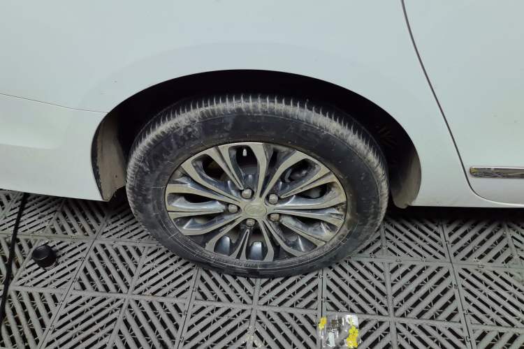 Used Buick GL8 2021 Land Cruiser Executive Class 652T Luxury Model