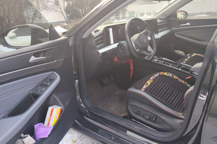 Used Volkswagen Lamando 2023 Lavida L 280TSI DSG Spicy Edition
