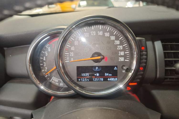 Used  MINI 2014 1.2T ONE
