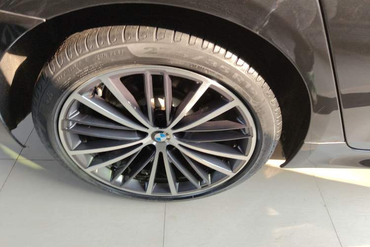 Used BMW 5 Series 2020 530Li Leading Model M Sport Package
