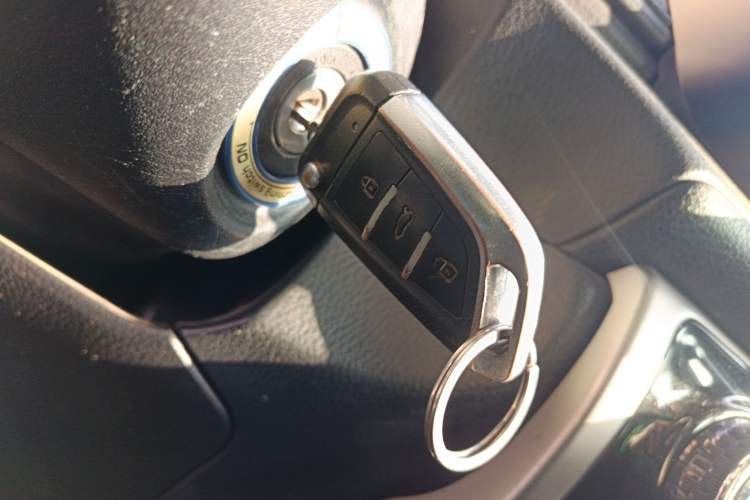 Used Toyota YARiS L 2016 Revised 1.5E CVT Charming Edition