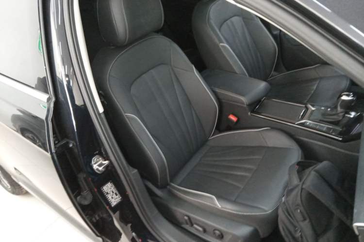 Used Volkswagen Passat 2024 330TSI Elite Edition
