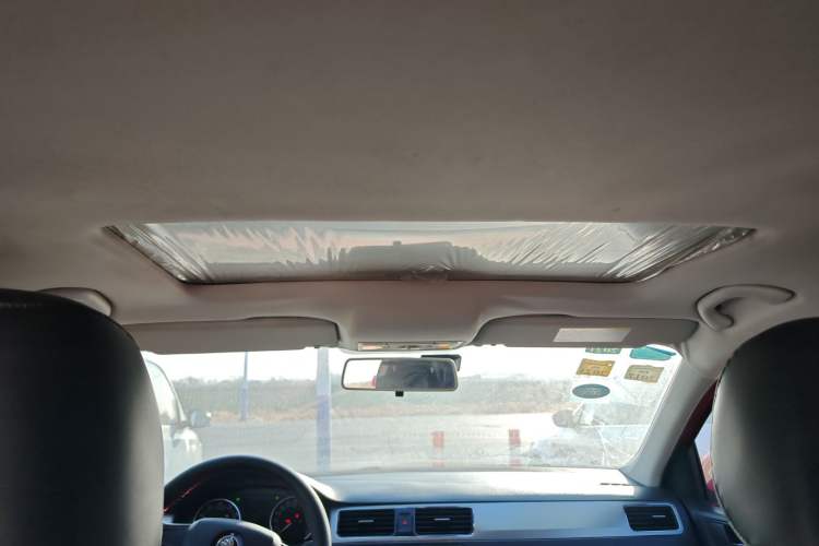 Used Skoda Rapid Spaceback 2014 1.6L Automatic Enjoyment Edition
