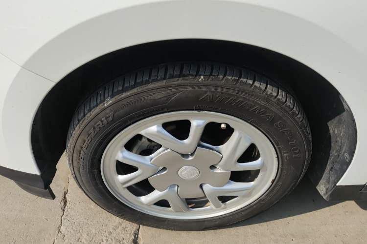 Used Buick Velite 6 2024 450km Range Commuter Version
