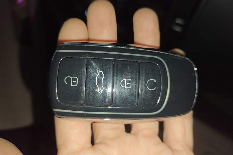 Used Chery Tiggo 8 PLUS 2025 290TGDI DCT Prestige 5-Seater
