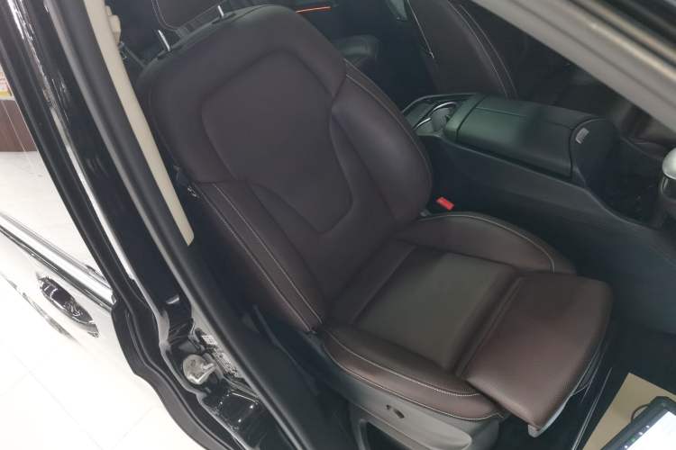 Used Mercedes-Benz V-Class 2022 V 260 L Long-wheelbase Luxury Edition
