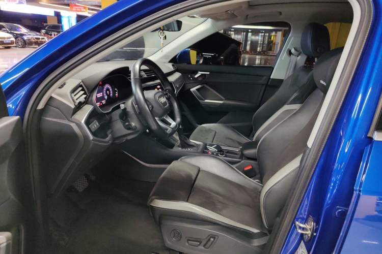 Used Audi Q3 2021 35 TFSI Fashion Dynamic Model