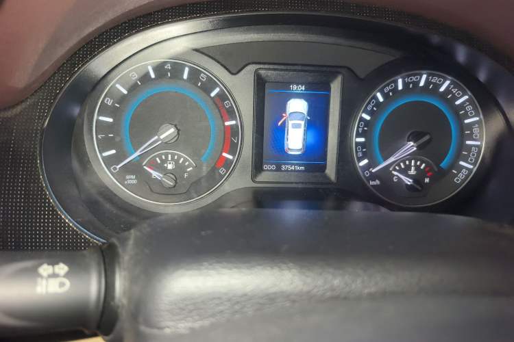 Used Haval H2 2016 Red Label 1.5T Manual Two-Wheel Drive Elite Model