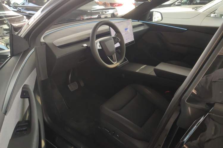 Used Tesla Model Y 2026 Rear-Drive Model