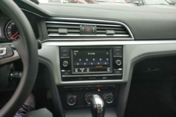 Used Volkswagen Lamando 2019 230TSI DSG Vision Edition China VI Standard
