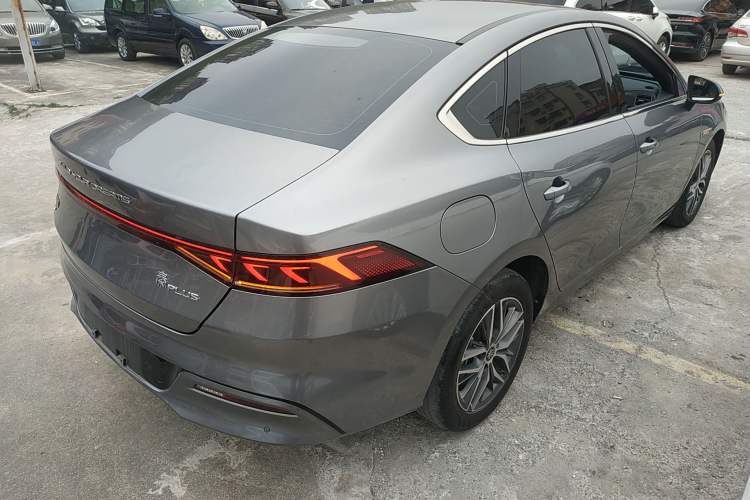 Used BYD Qin PLUS 2021 EV 400KM Luxury Model