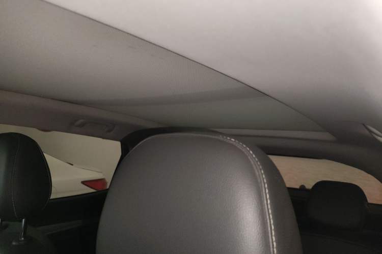 Used Roewe RX3 2018 1.6L CVT Flagship Edition
