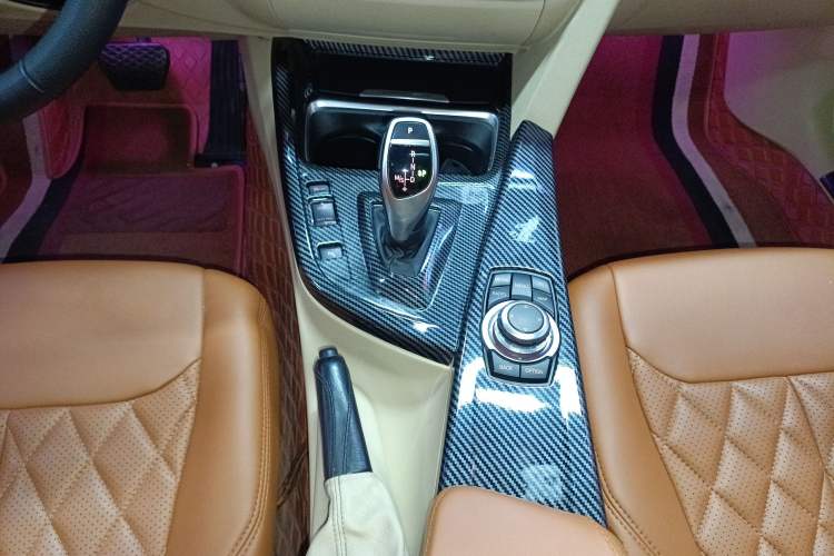 Used BMW 3 Series 2015 320Li Luxury Design Package
