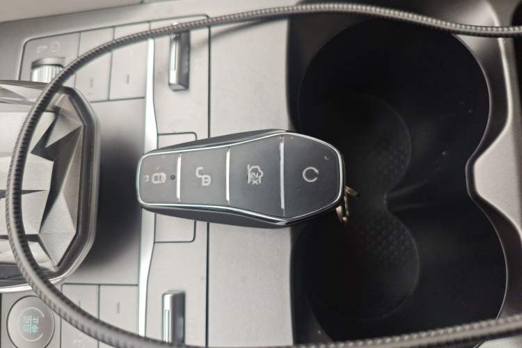 Used BYD Yuan UP 2024 401KM Beyond Edition