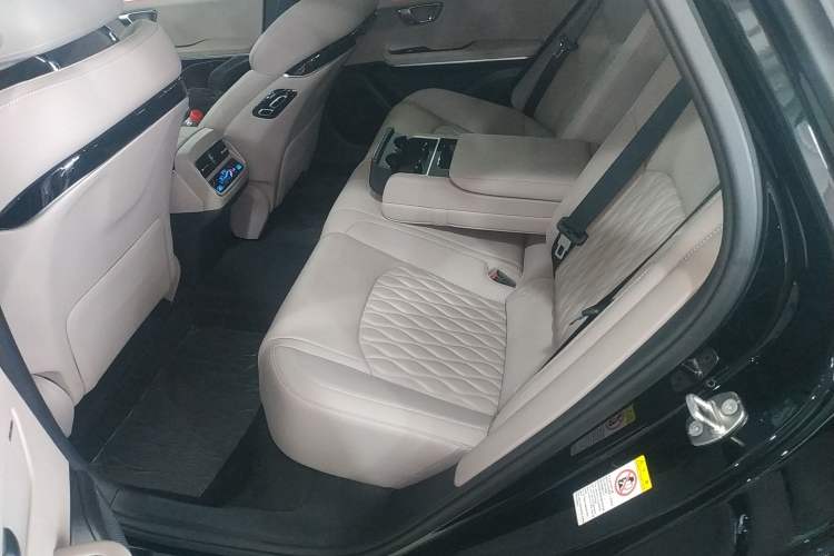 Used BYD Han 2025 DM-i Intelligent Driving Edition 125KM LiDAR Flagship Model