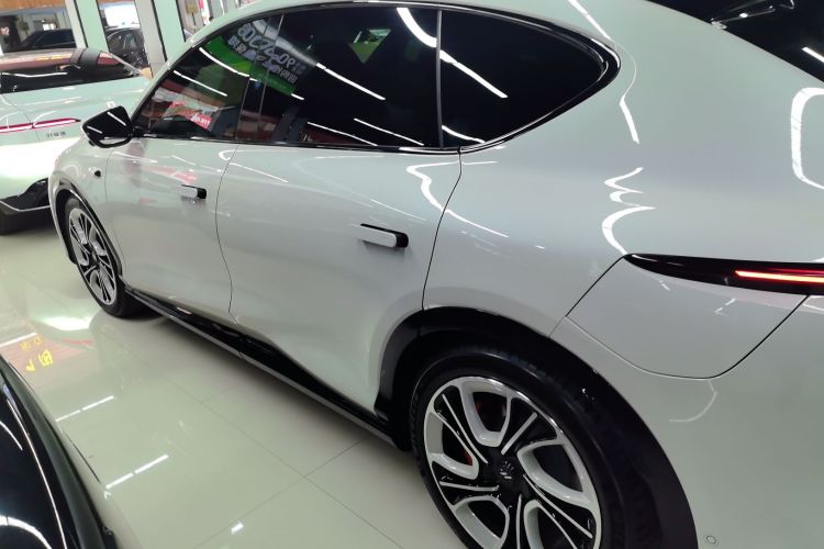 Used  LS7 2023 100kWh Lux Rear-Drive Version