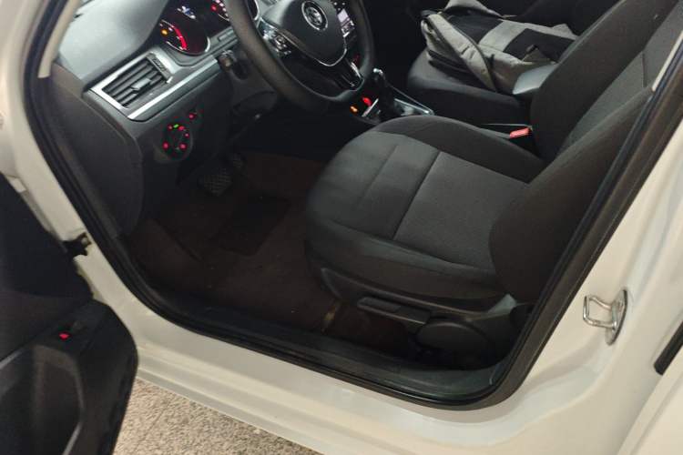 Used Volkswagen Bora 2018 1.5L Automatic Fashion Model