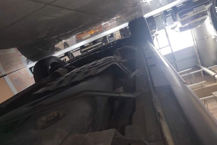 Used Geely Auto Emgrand X7 Sport 2018 1.8TD Automatic Two-Wheel Drive ZhiZun Model with 4G Connectivity
