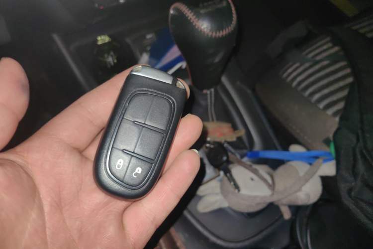 Used  Cherokee 2016 2.4L Leading Smart Version