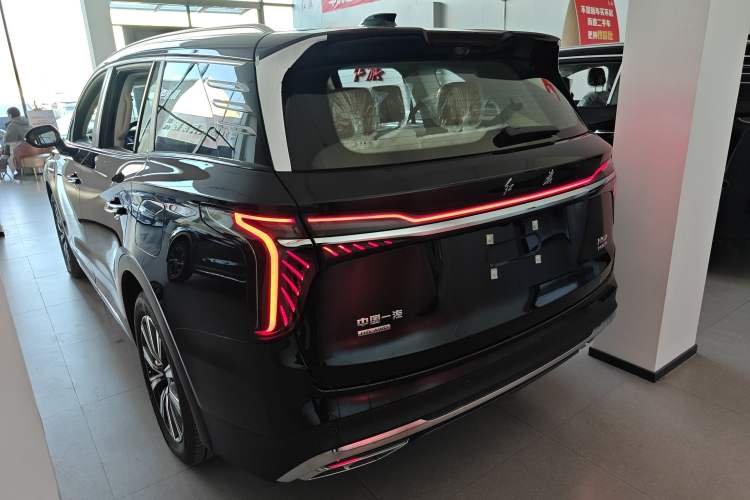 Used Hongqi HS7 PHEV 2025 Model 2.0T PHEV Four-Wheel Drive 2 Million Units Commemorative Edition 6-Seater
