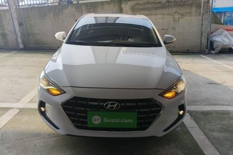 Used Hyundai Elantra 2019 1.4T Dual-Clutch Xuan Dong · Dynamic Model
