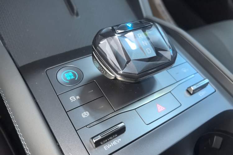 Used BYD Qin L 2024 DM-i 120KM Leading Model
