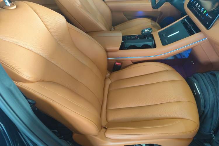 Used Hima AITO M7 2024 1.5T Intelligent Driving 4WD Ultra Version 6 Seats