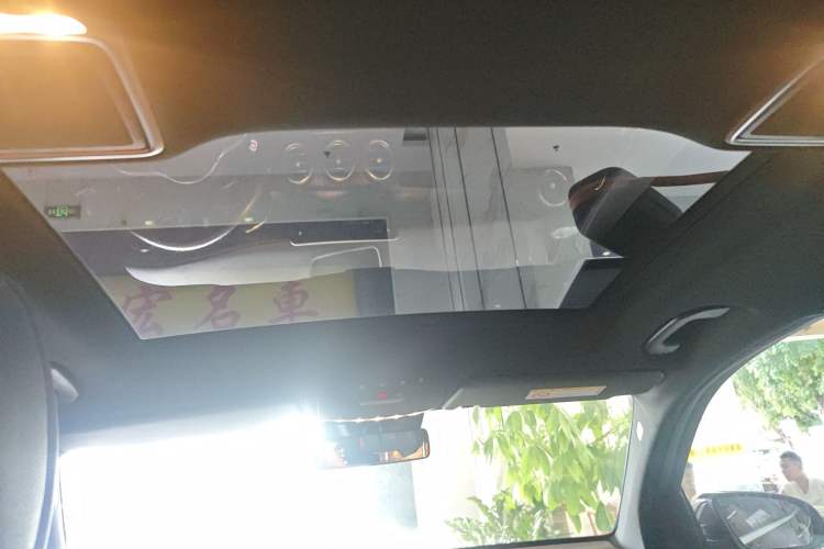 Used Mercedes-Benz GLC 2020 Facelift GLC 300 L 4MATIC Dynamic Edition
